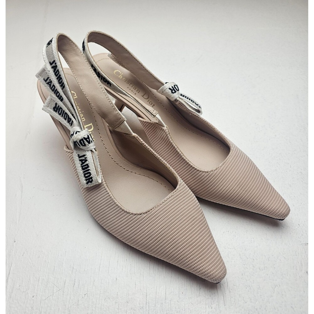 Christian Dior J'Adior Nude Pointed Toe Slingback Kitten Heel Pump Women's EU 38